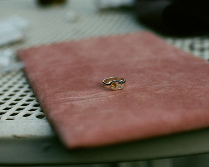 Gemmy Lifted Signet Ring