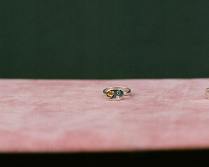 Gemmy Lifted Signet Ring