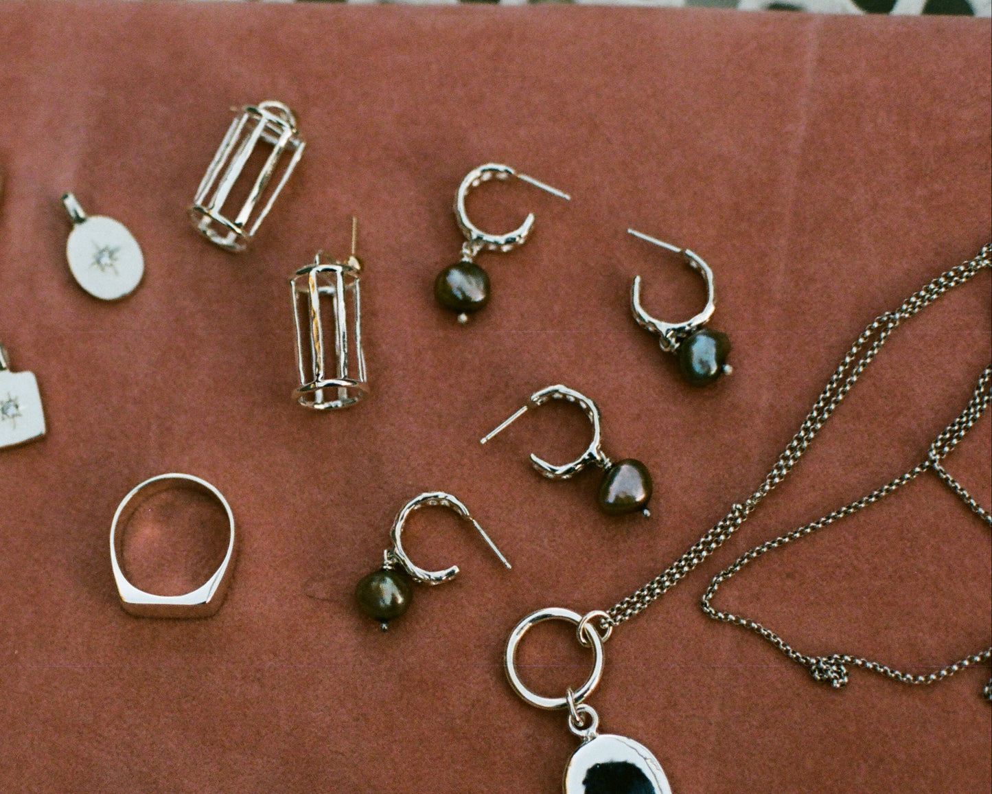 Signature Drop Hoops w/ Pearl